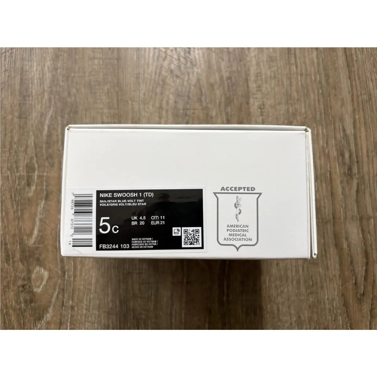 Nike shoes - Blue (UPC: 0198726873777) 2