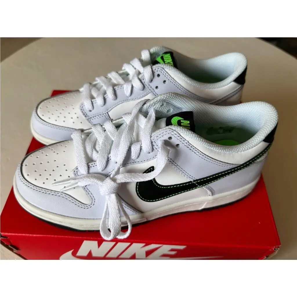 Nike shoes - Nike Dunk Low GS - Dunk Low - White 3