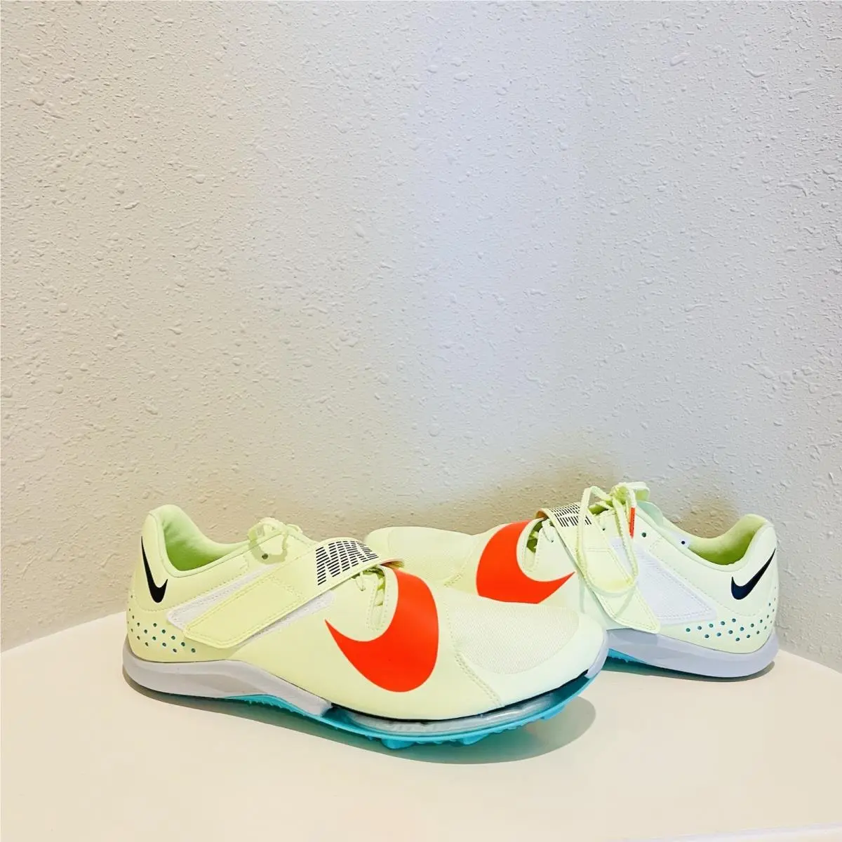 Nike shoes - Nike Zoom LJ - Zoom - Neon yellow 4