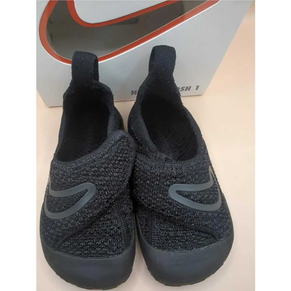 Nike shoes - Black 3