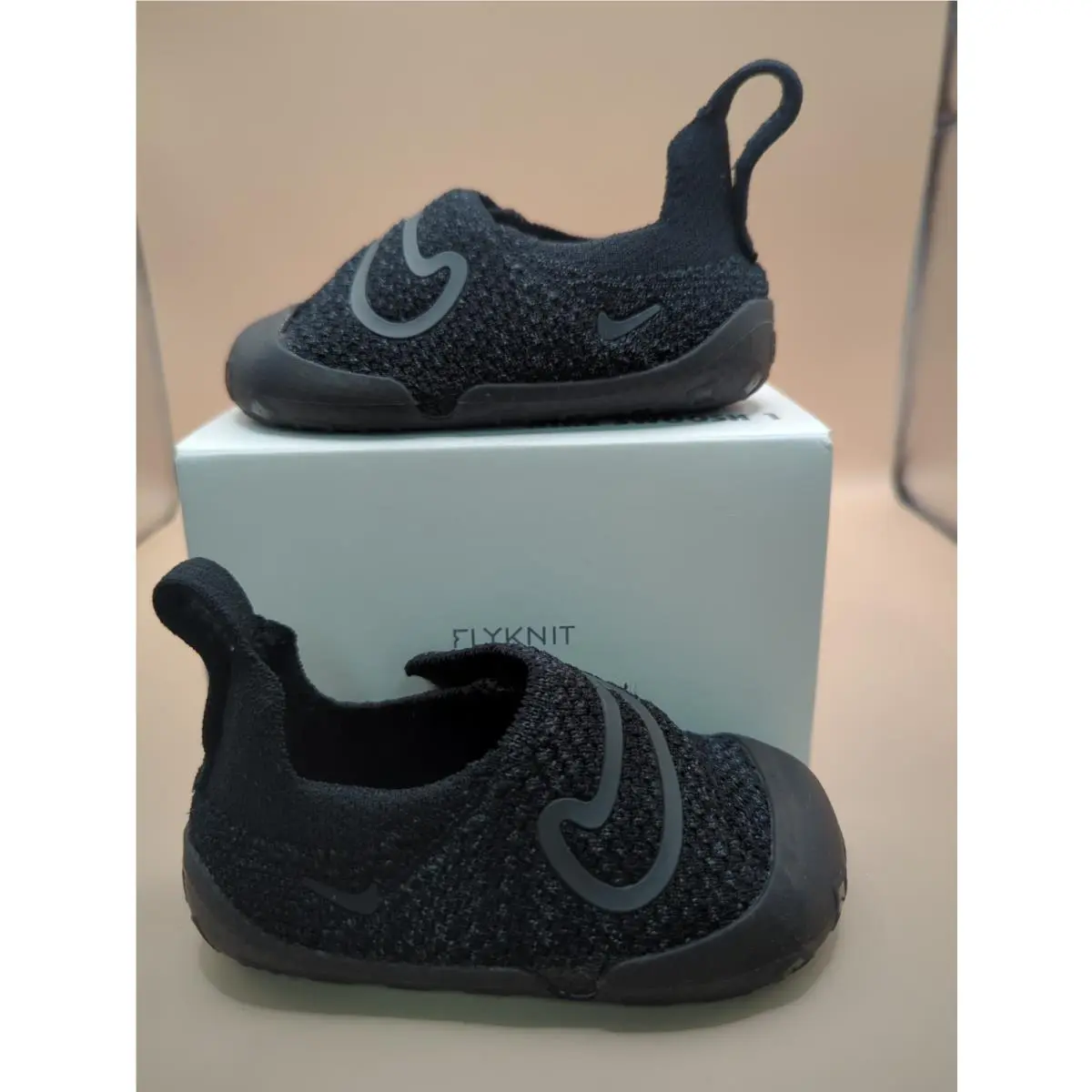 Nike shoes - Black 0