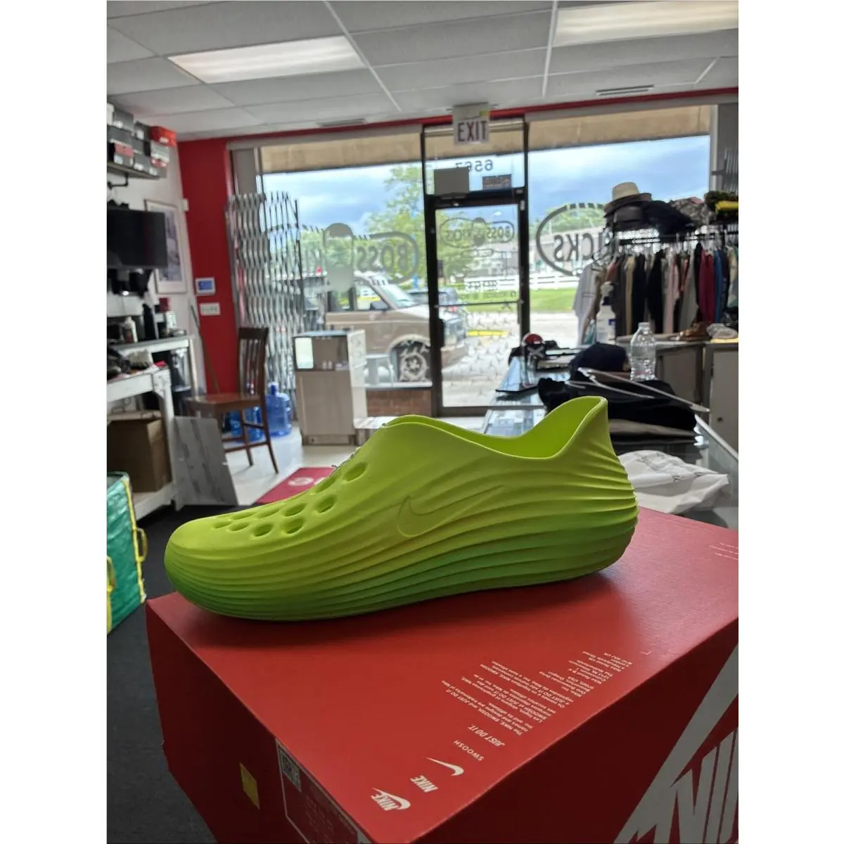 Nike shoes - HV5060 300 - Green Strike/Volt/Black 9
