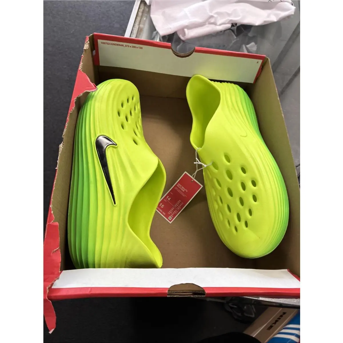 Nike shoes - HV5060 300 - Green Strike/Volt/Black 13