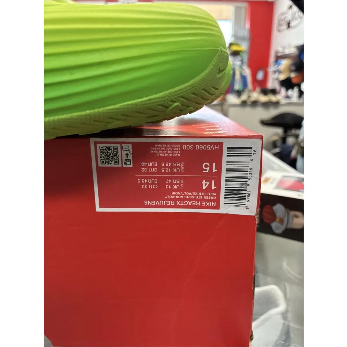 Nike shoes - HV5060 300 - Green Strike/Volt/Black 0