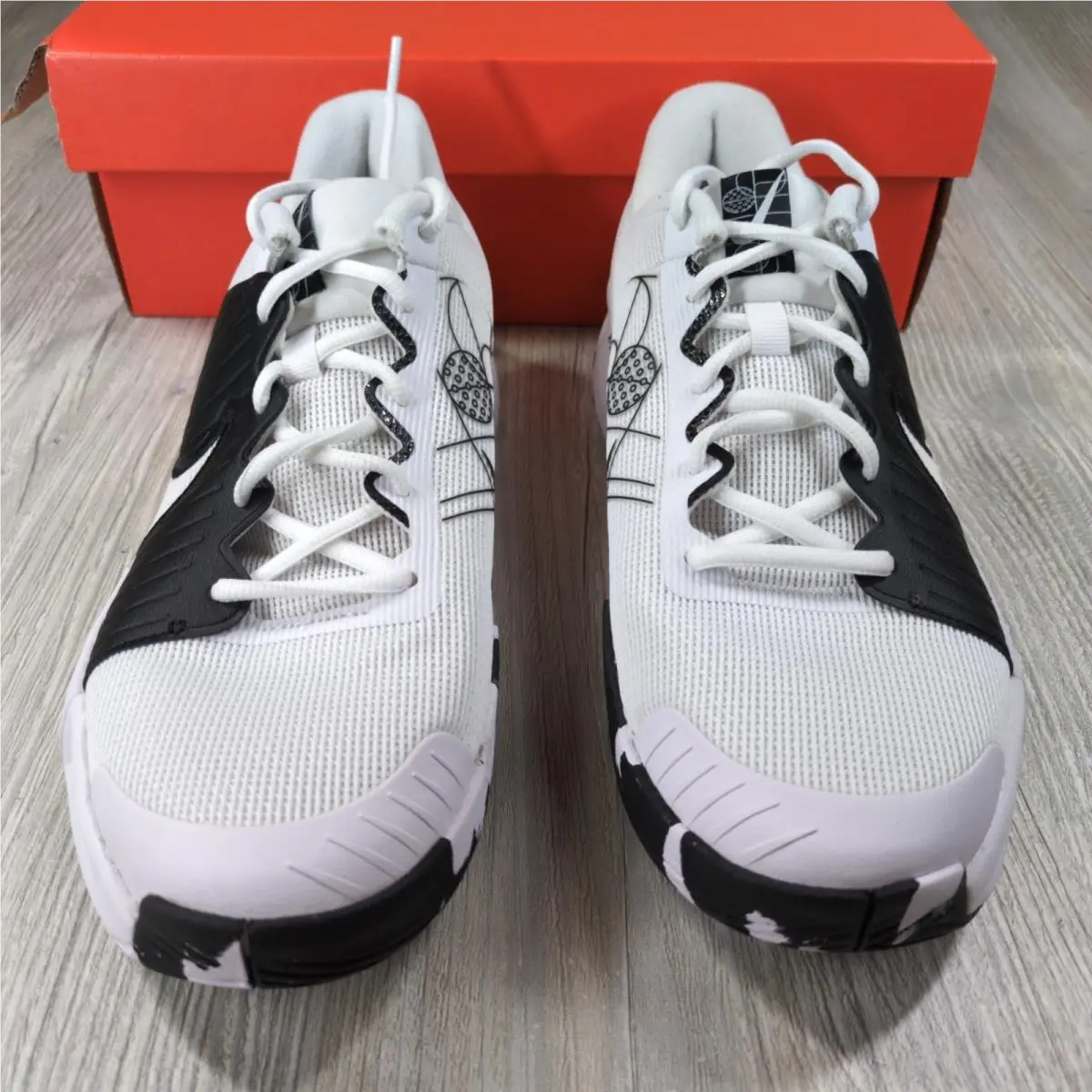 Nike shoes - White 1