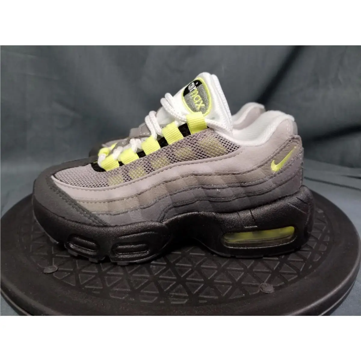 Nike shoes - Nike Air Max 95 - Air Max - 905461 050 - Black/Neon Yellow/Cool Grey (UPC: 198727573737) 3