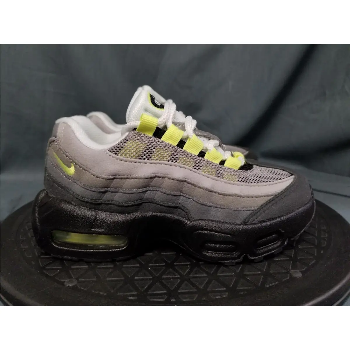 Nike shoes - Nike Air Max 95 - Air Max - 905461 050 - Black/Neon Yellow/Cool Grey (UPC: 198727573737) 7