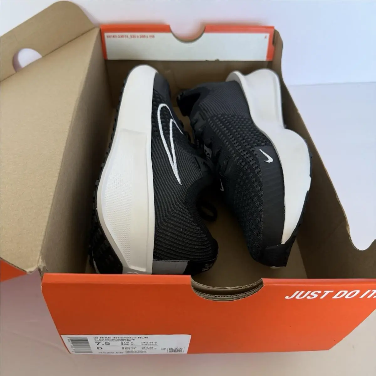 Nike shoes - Wmns Interact Run - Wmns Interact Run - Black 7
