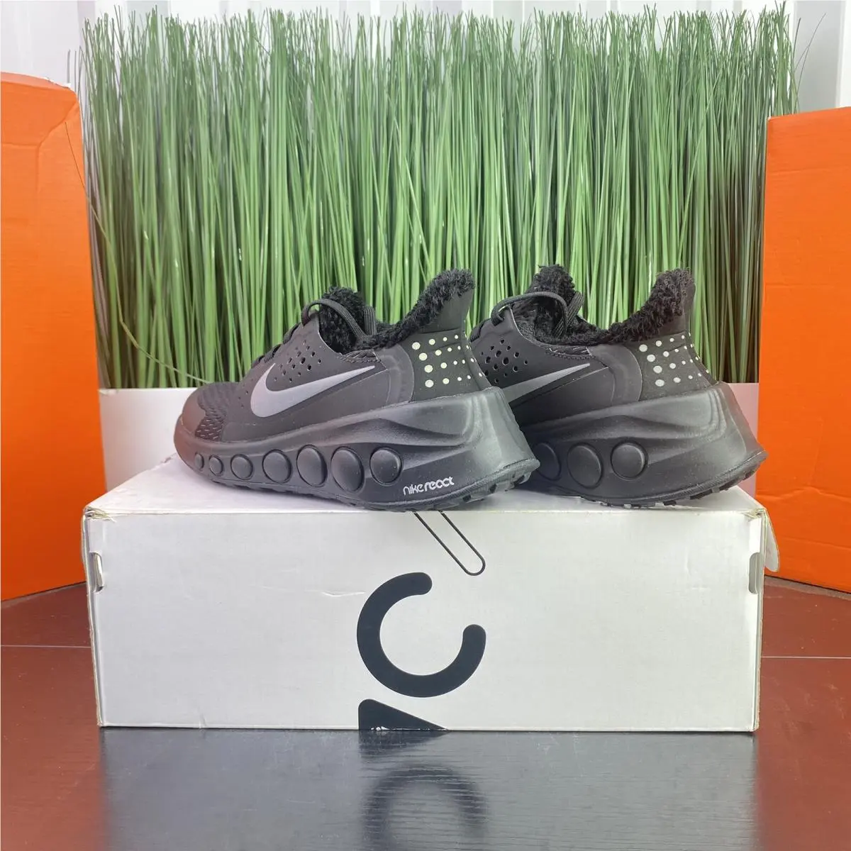 Nike shoes - Nike React - React - Black 4