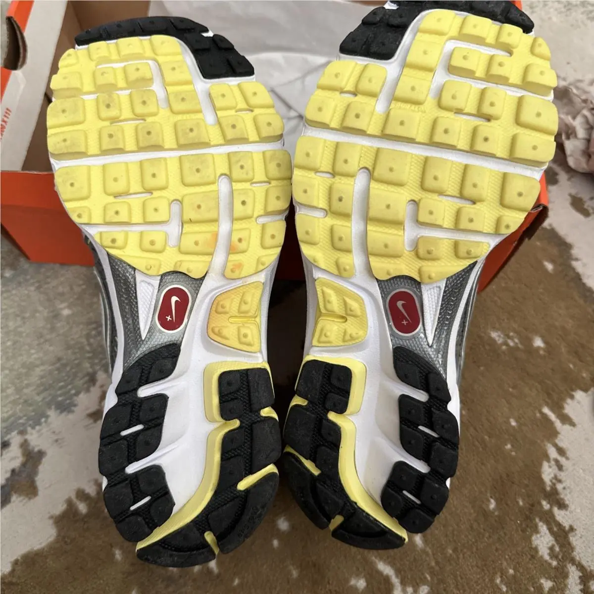 Nike shoes - Nike Air Team - Air Team - White/yellow 0