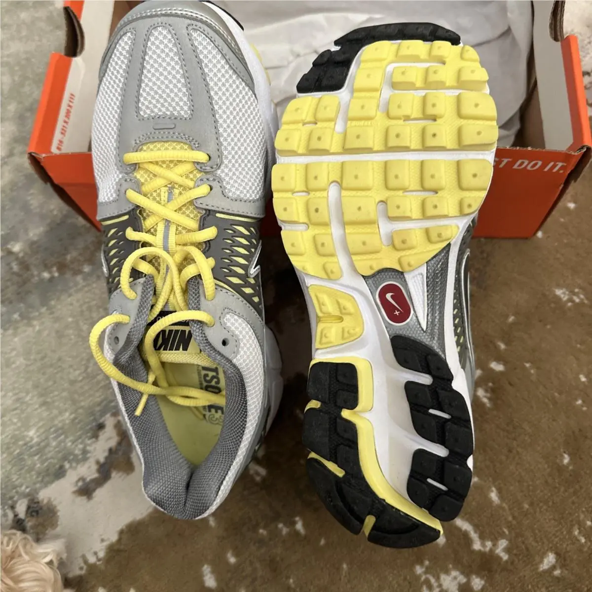 Nike shoes - Nike Air Team - Air Team - White/yellow 4