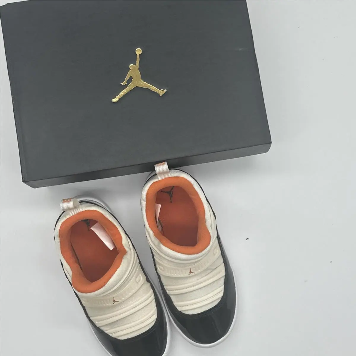 Nike shoes - 11 - Black, White, Orange (UPC: 0193151911131) 0