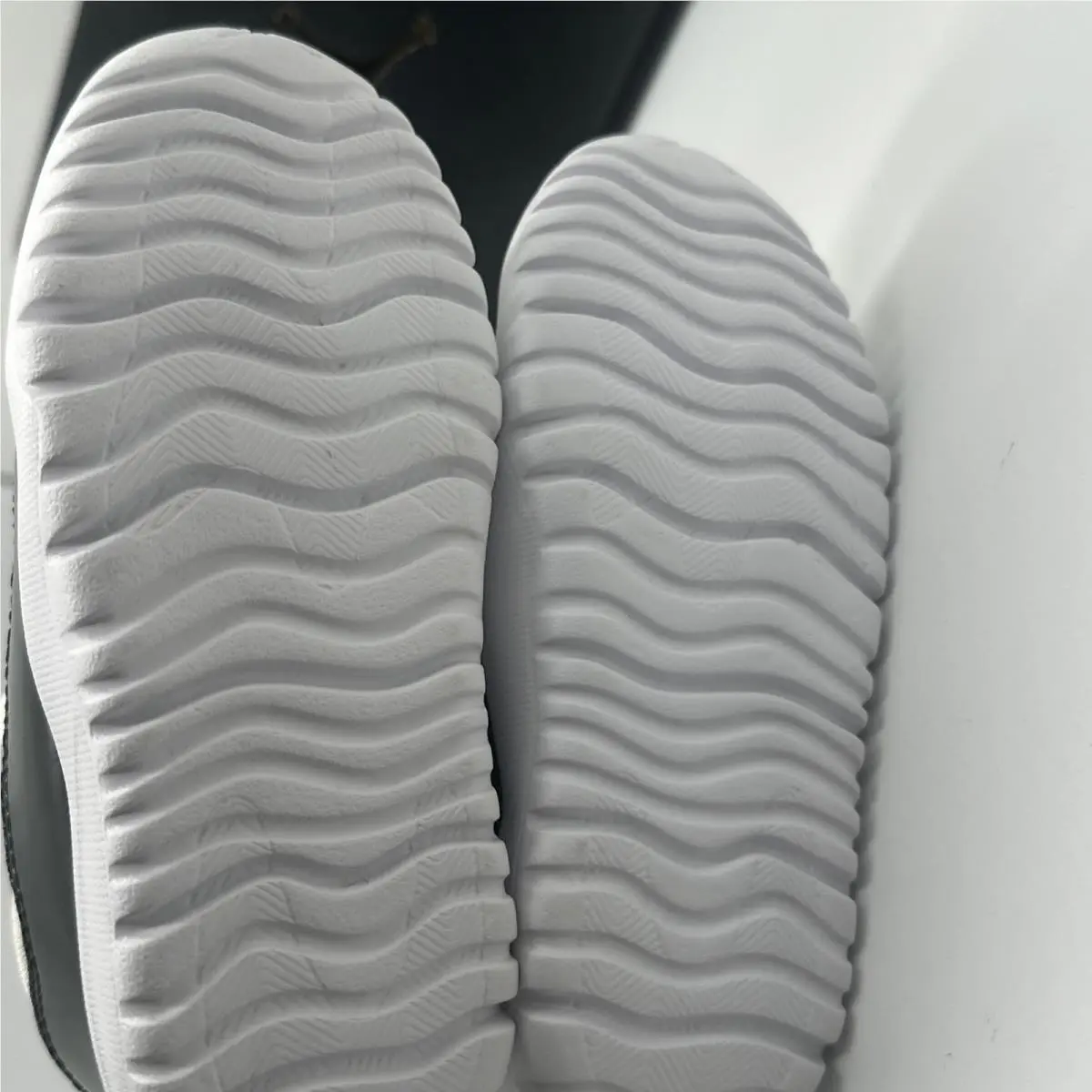 Nike shoes - 11 - Black, White, Orange (UPC: 0193151911131) 7
