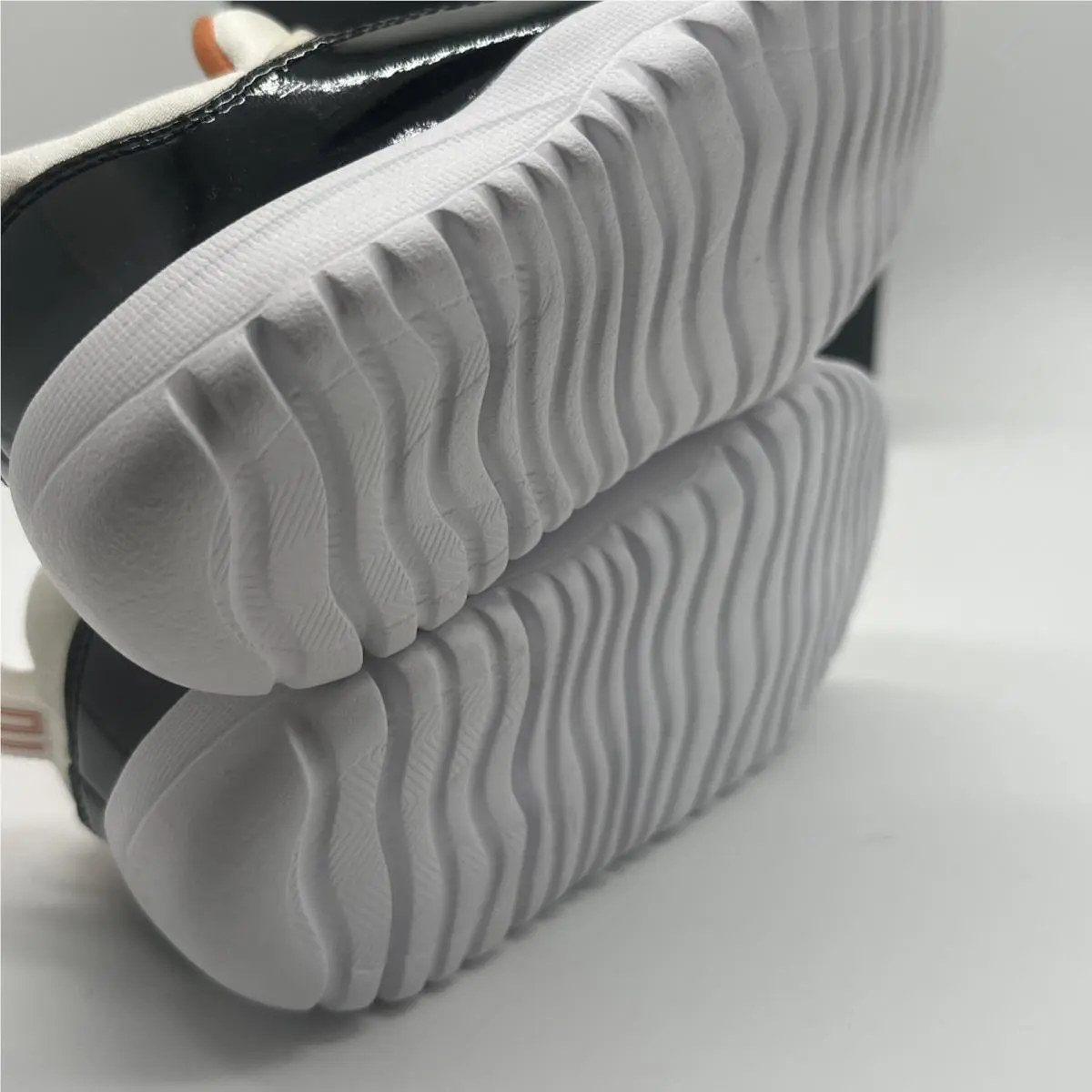 Nike shoes - 11 - Black, White, Orange (UPC: 0193151911131) 6