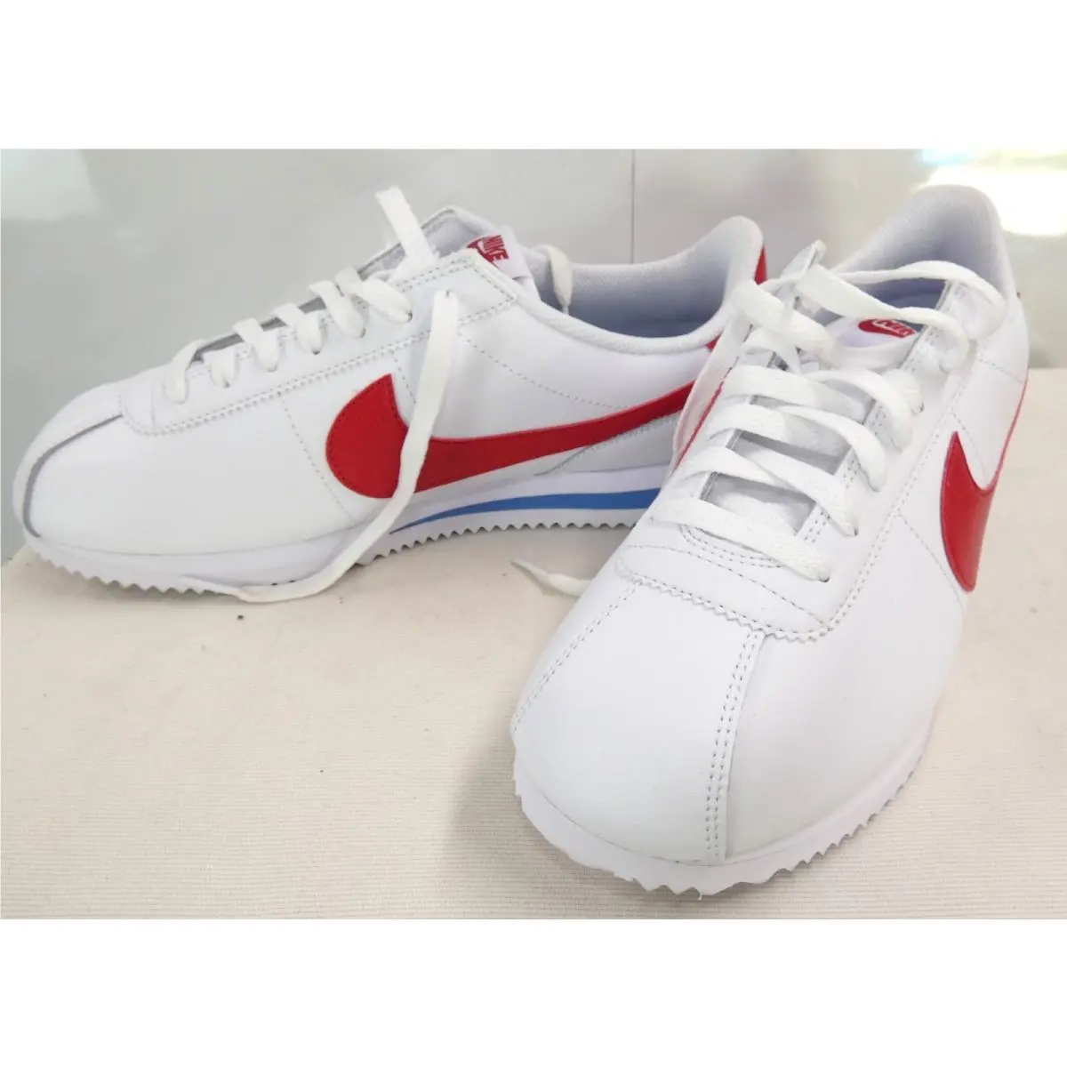 Nike shoes - Nike Classic Cortez - Classic Cortez - White 3