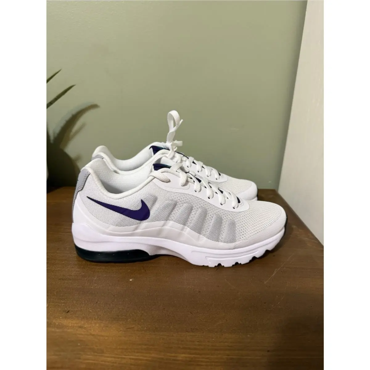 Nike shoes - Nike Air Max Invigor - Air Max Invigor - White 0