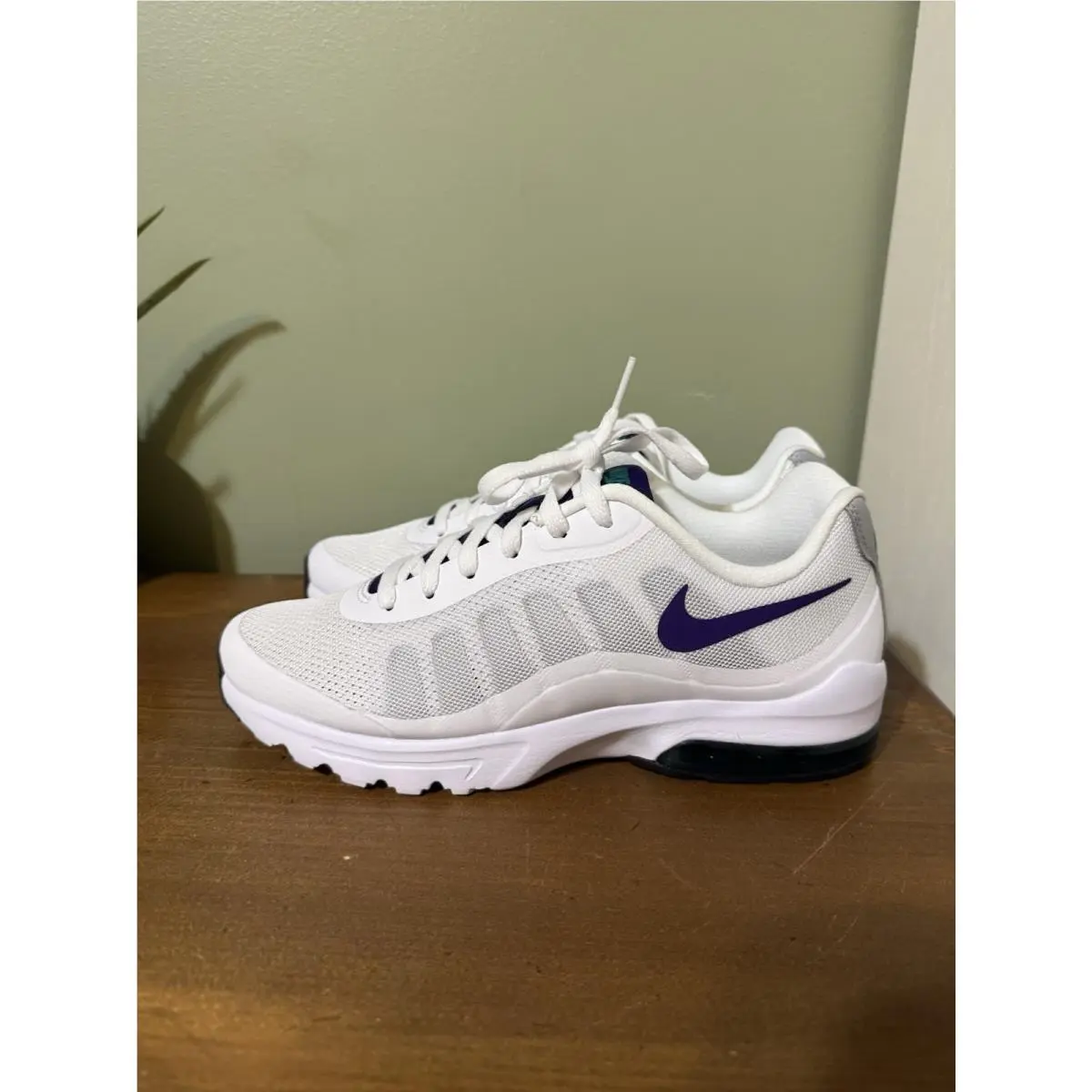 Nike shoes - Nike Air Max Invigor - Air Max Invigor - White 2