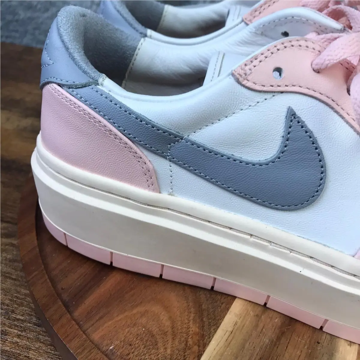 Nike shoes - Air Jordan 1 Elevate Low - Pink 0