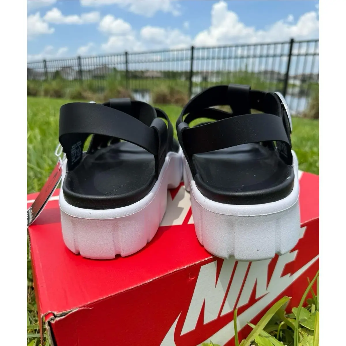 Nike shoes - Nike Essentialist - Essentialist - BLACK / WHITE 2