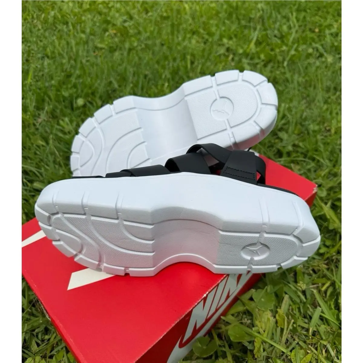 Nike shoes - Nike Essentialist - Essentialist - BLACK / WHITE 4