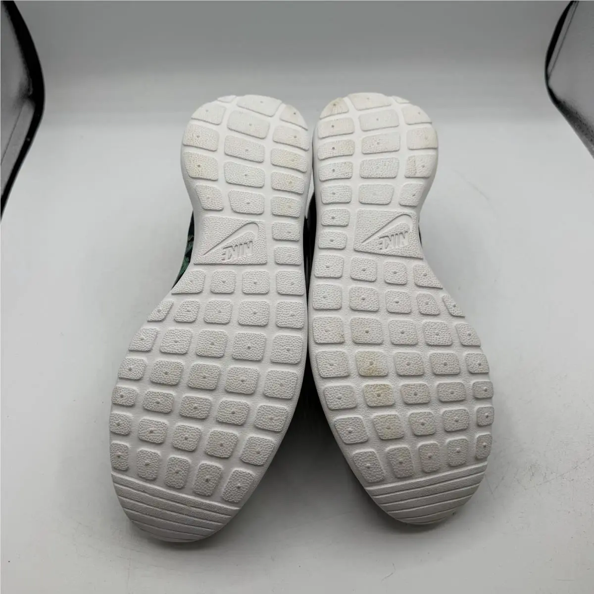Nike shoes - Nike Roshe Run - Roshe Run - 655206-413 - Green 8