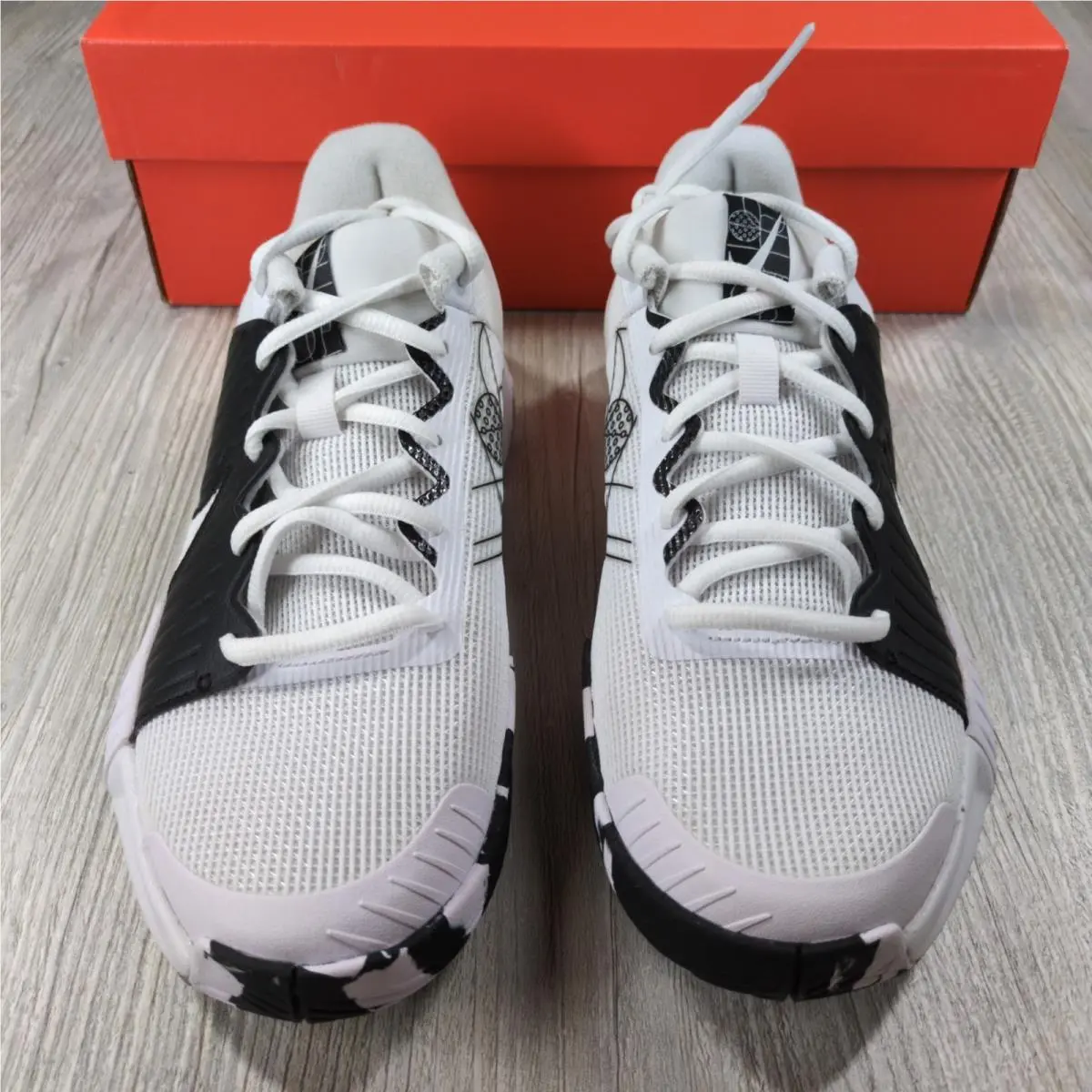 Nike shoes - White 1
