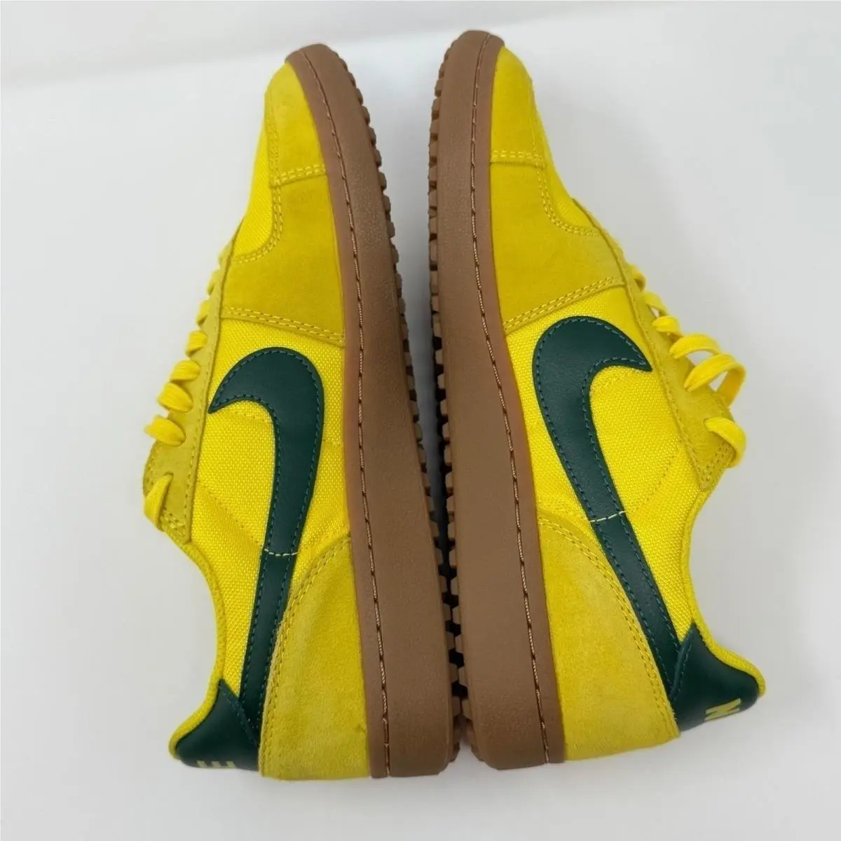Nike shoes - Yellow 4