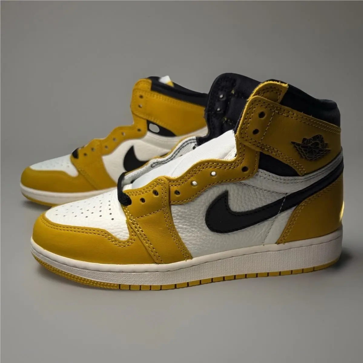 Nike shoes - Air Jordan 1 - Air - Black 0