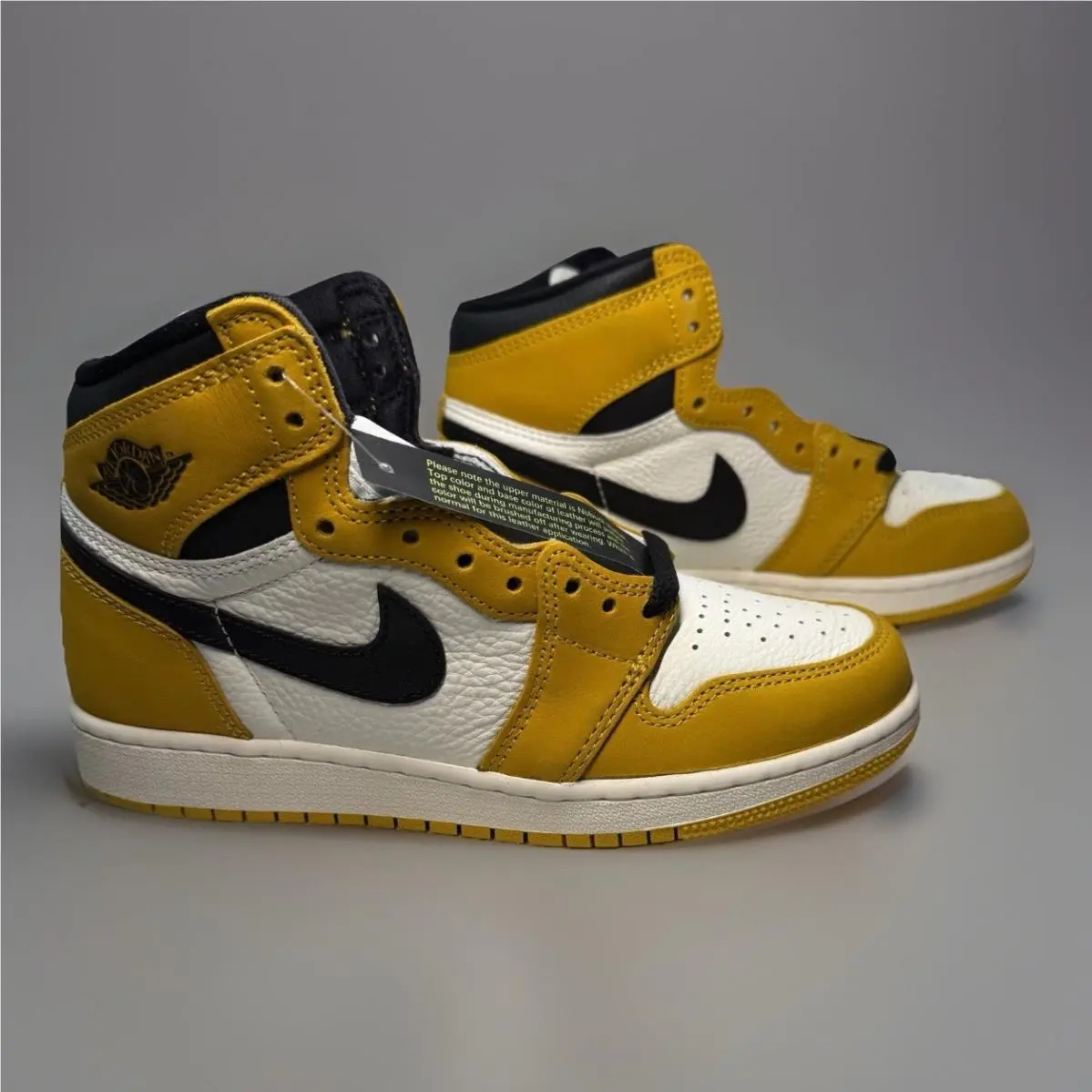 Nike shoes - Air Jordan 1 - Air - Black 3