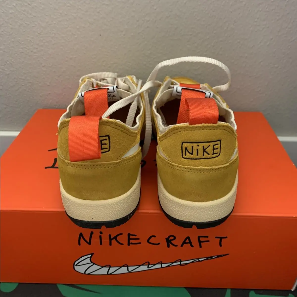 Nike shoes - Nike Archive - Archive - DA6672 700 - Yellow (UPC: 0195870855680) 1