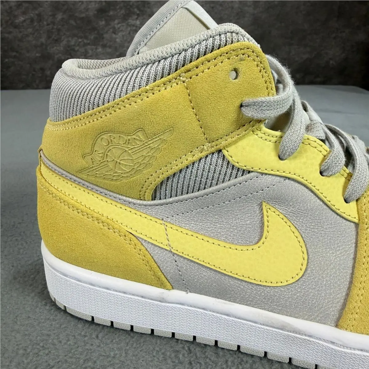 Nike shoes - Jordan 1 Mid - Mid - BQ6472-110 - Yellow 5