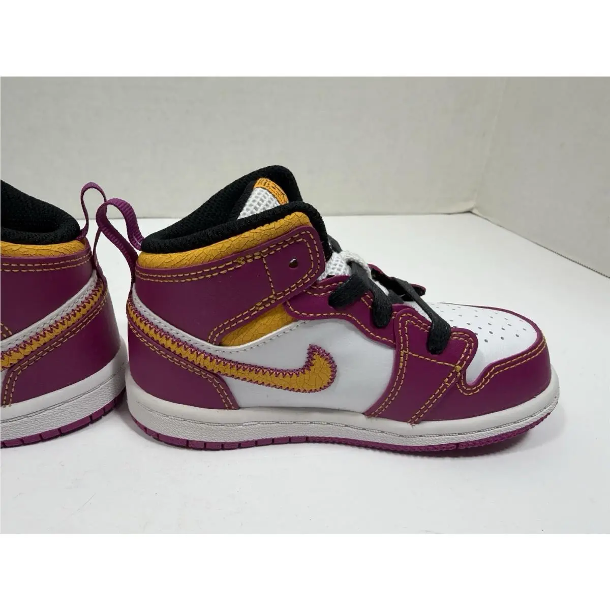 Nike shoes - Air Jordan 1 Mid - Air Mid - Multicolor 9