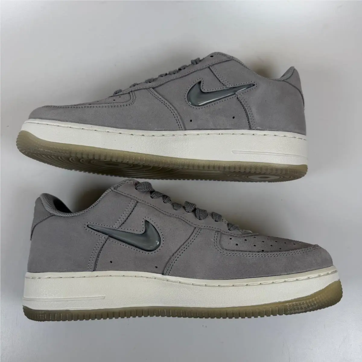 Nike shoes - Nike Air Force 1 Low Retro - Gray 1