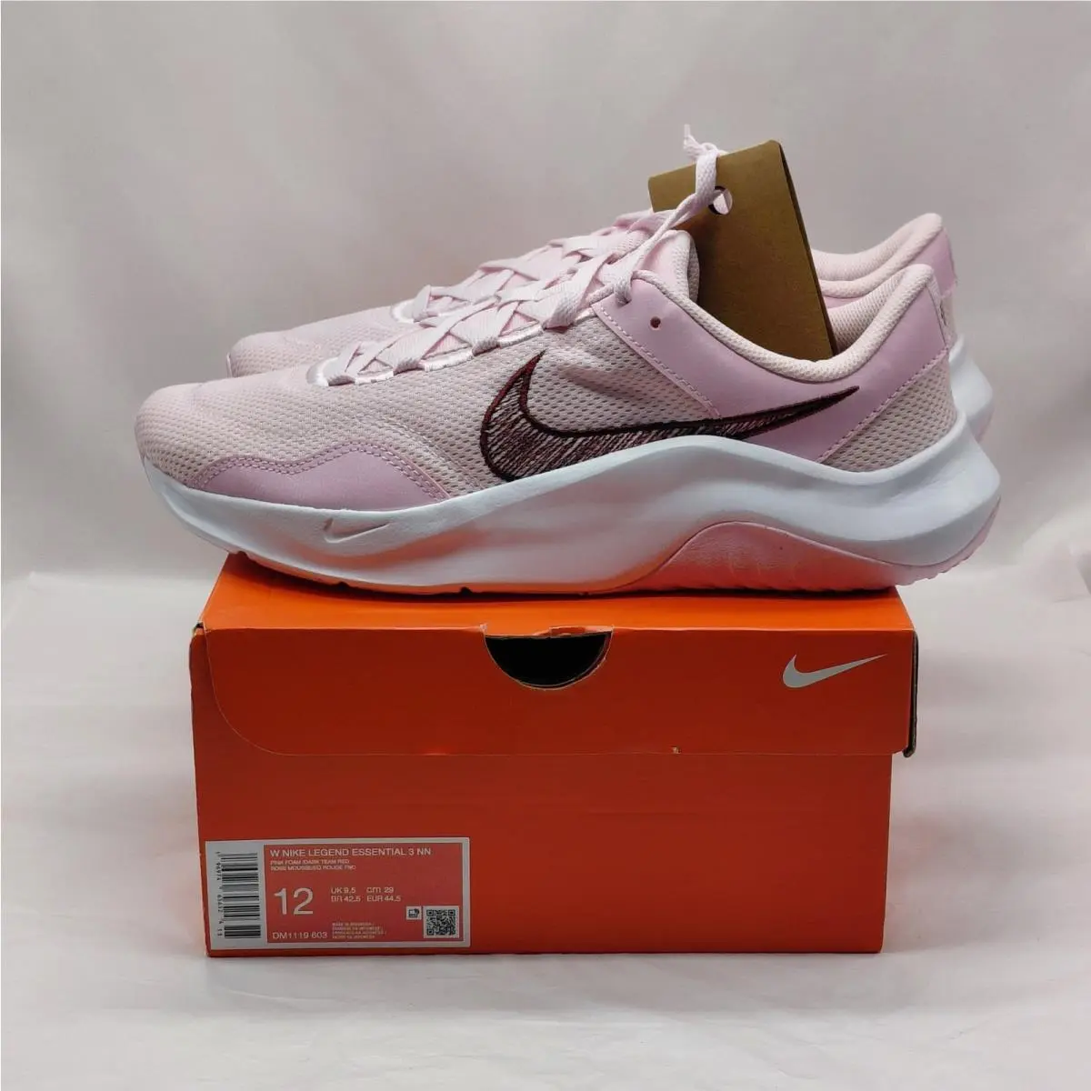 Nike Legend Essentials 3 Athletic Sneakers Women`s 12 Pink Activewear Workout