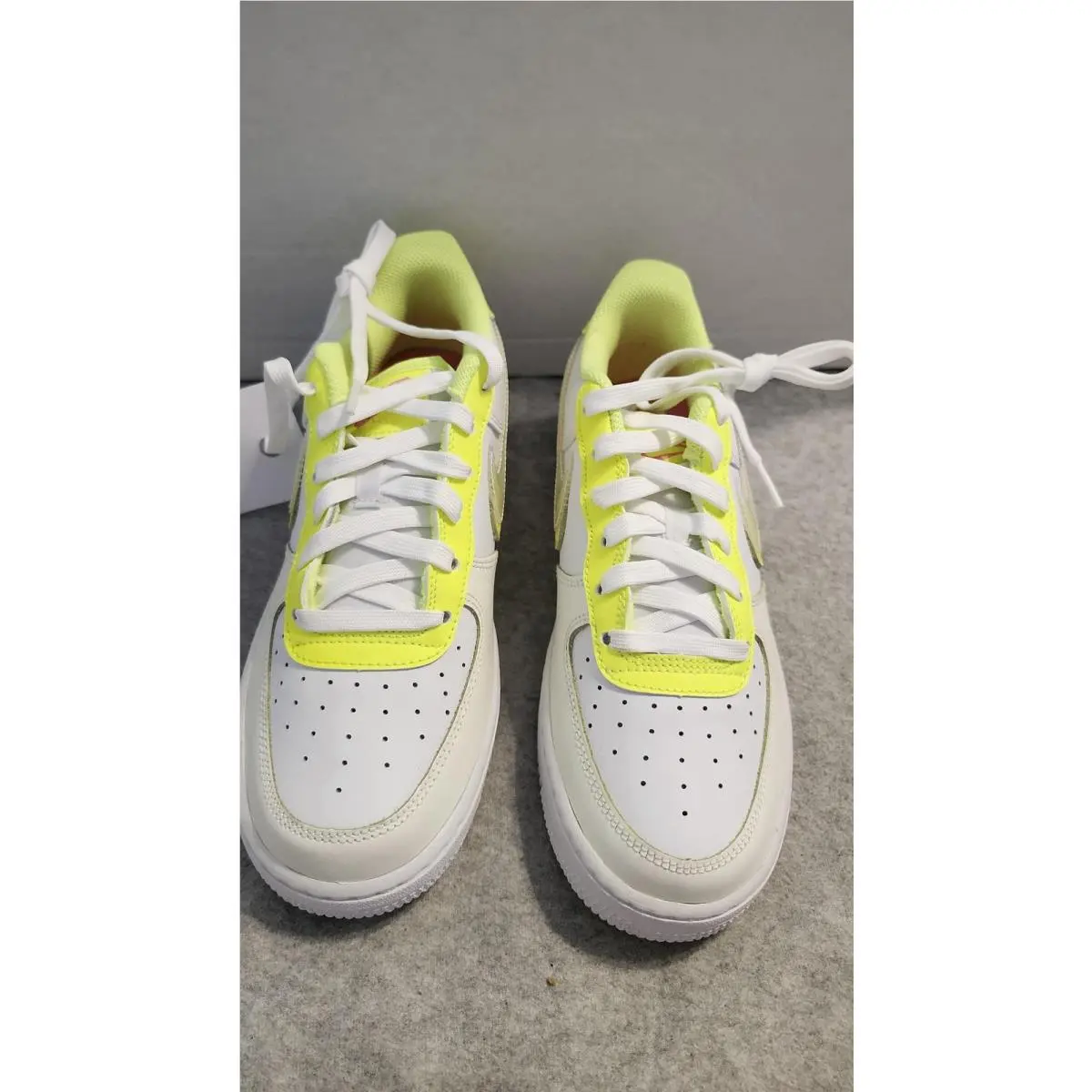 Nike shoes - Unknown - Unknown - White 2