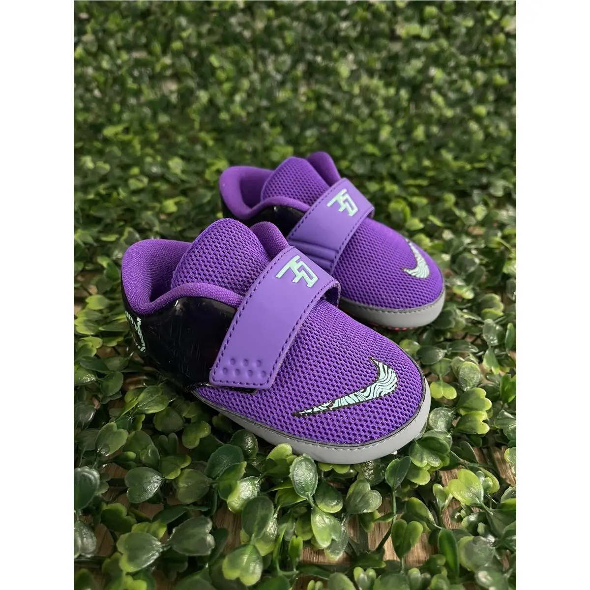 Nike shoes - Nike KD 7 - Purple / Turquoise / Black, Manufacturer: Purple / Turquoise / Black (UPC: 0885176588510) 4
