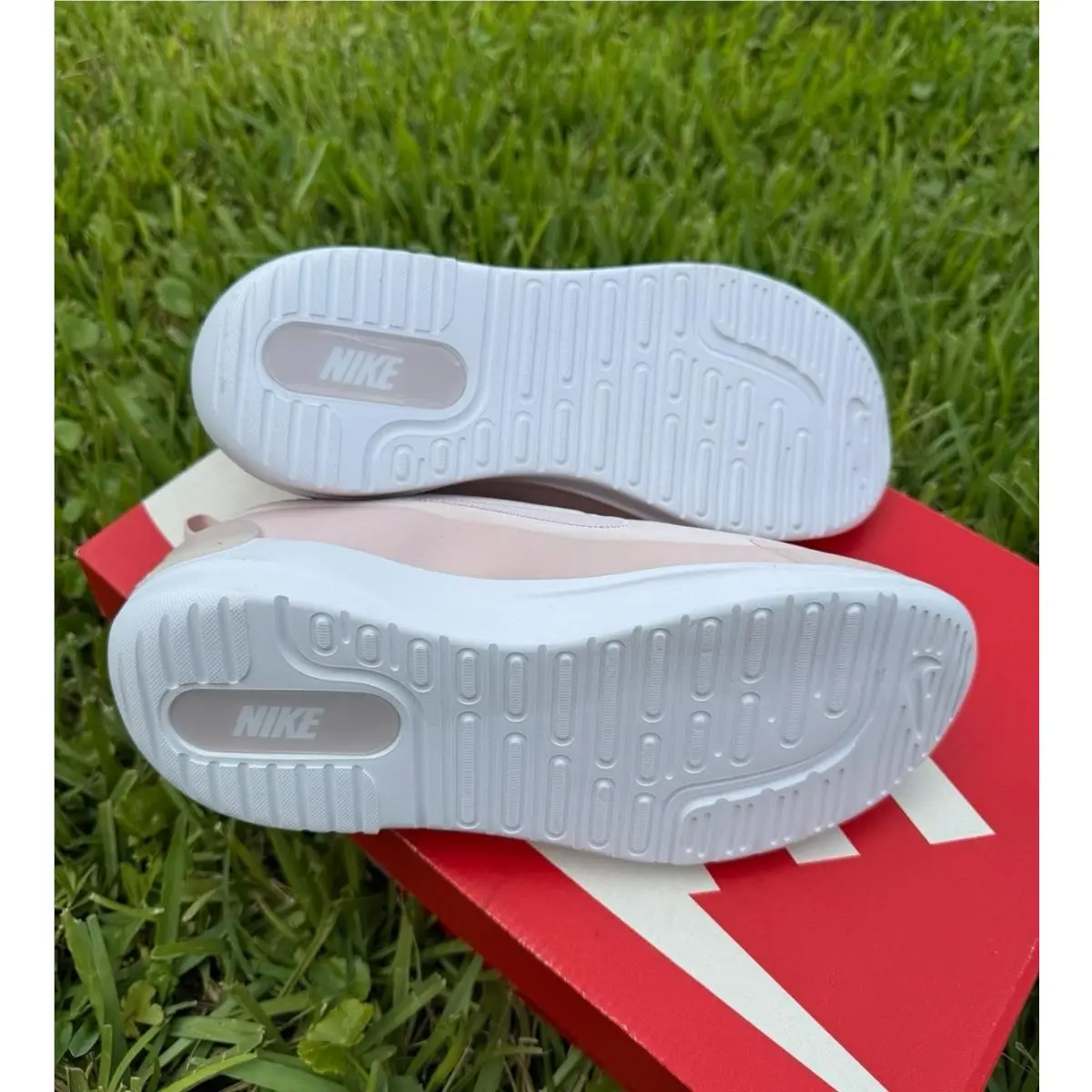 Nike shoes - Nike Essentialist - Essentialist - ROSE 2