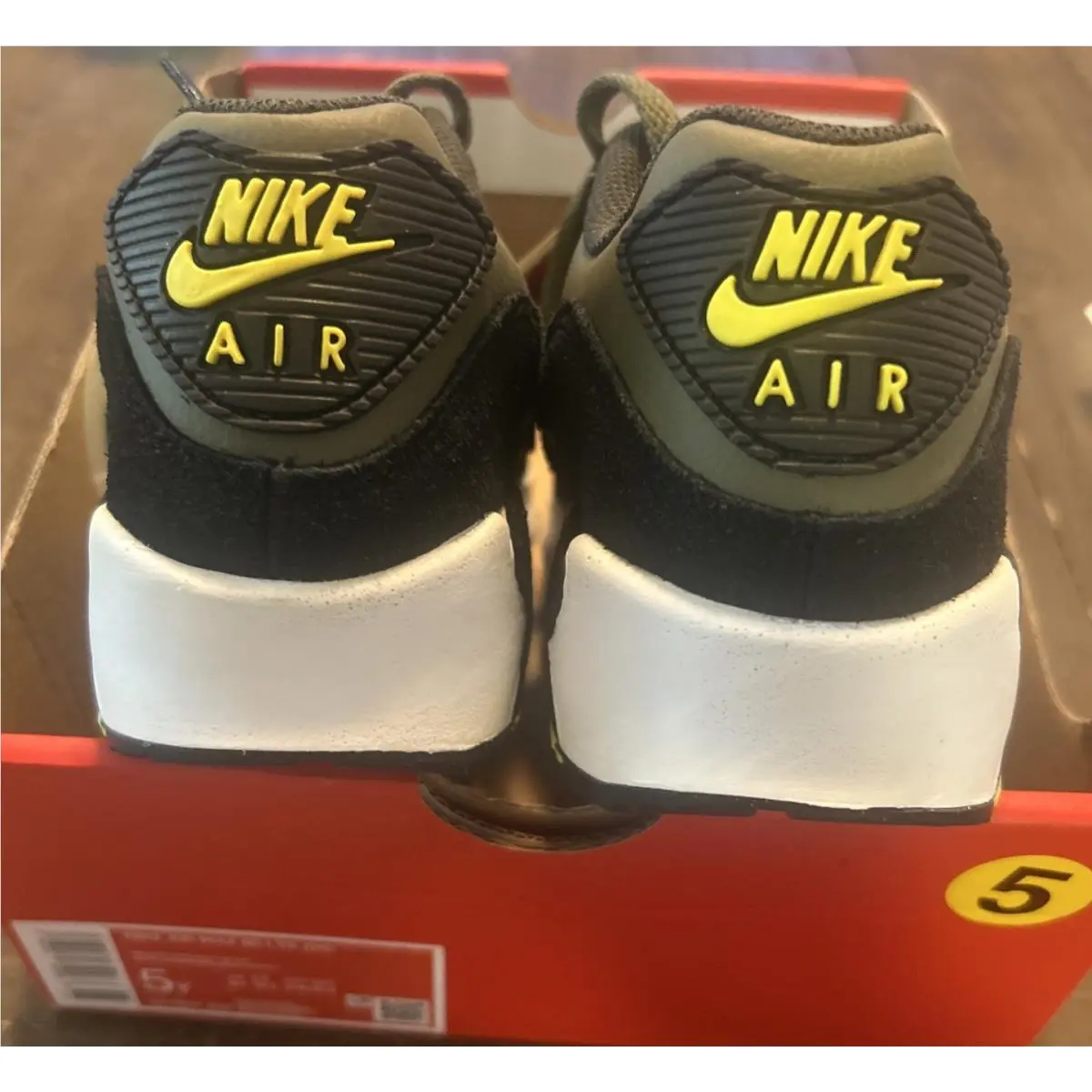 Nike shoes - Green (UPC: 0196154659963) 0