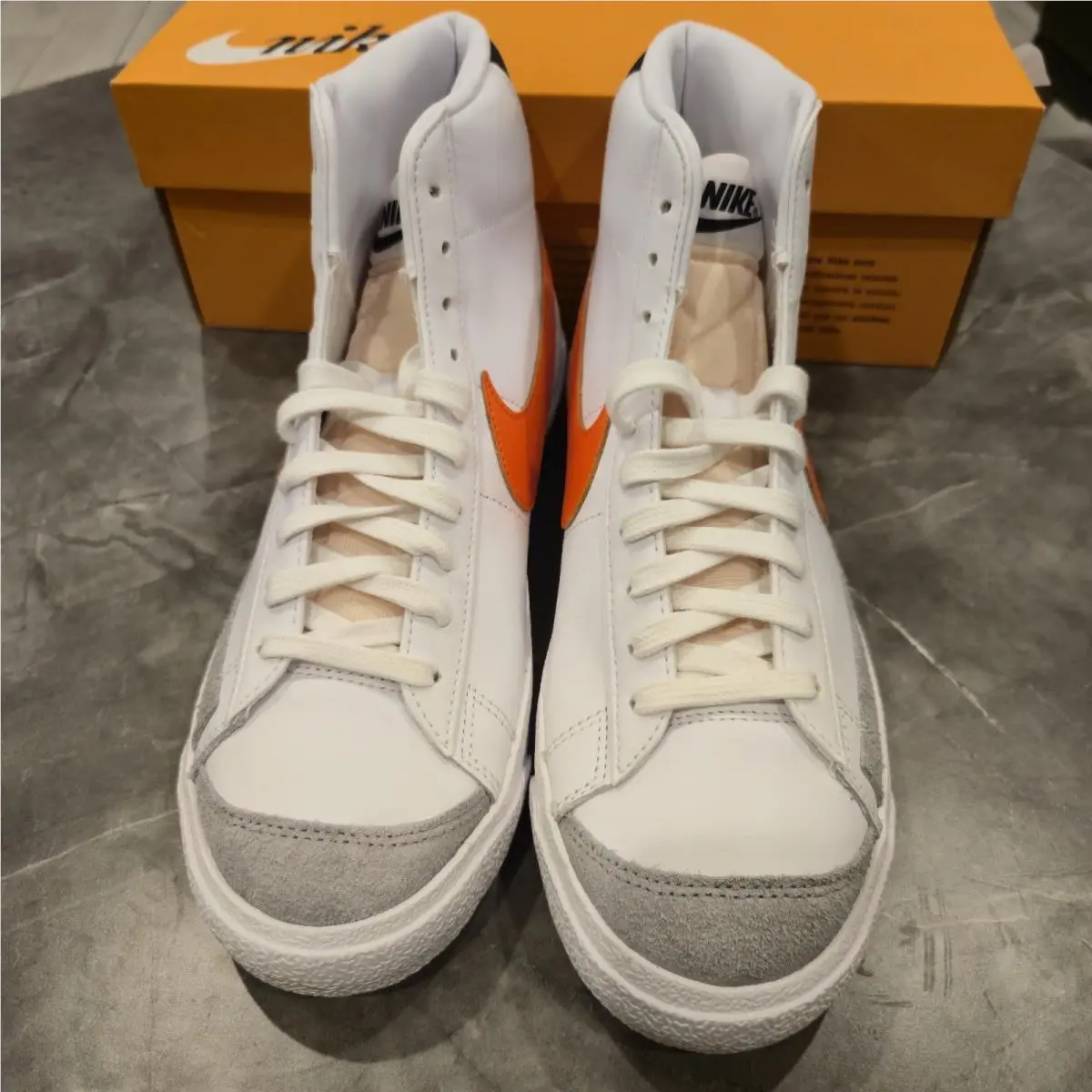 Nike shoes - Nike Blazer Mid 77 Vintage - BQ6806-123 - White 0