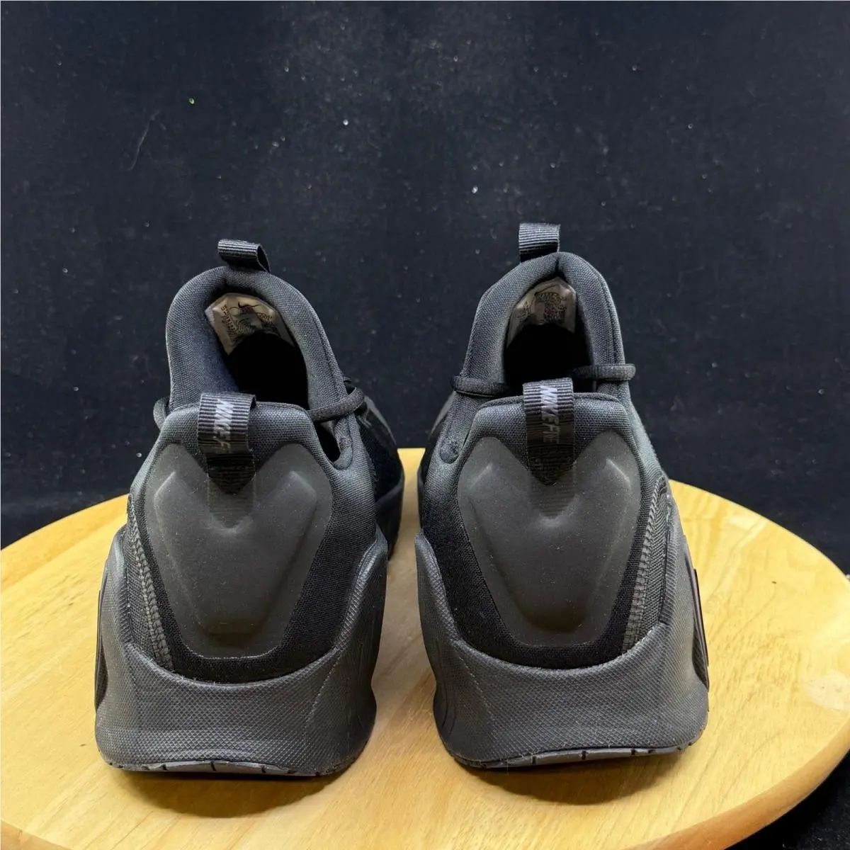 Nike shoes - Black 5