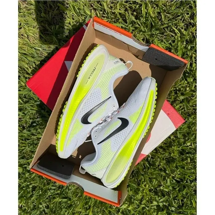 Nike shoes - Nike Vomero 18 - Vomero - HQ2157-110 - white / volt 4