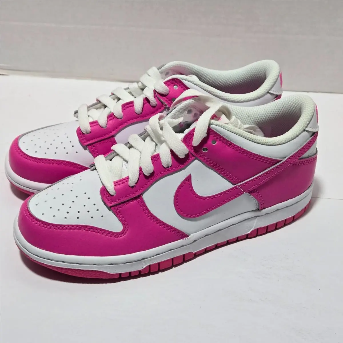 Nike shoes - Pink 2