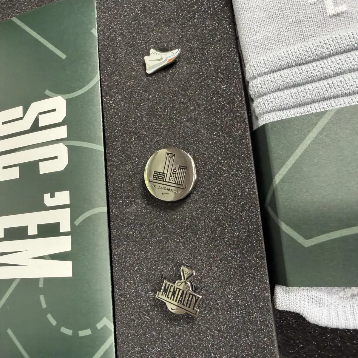 Nike shoes - Nike Kyrie 3 - Kyrie - 859466-001 - Grey 17