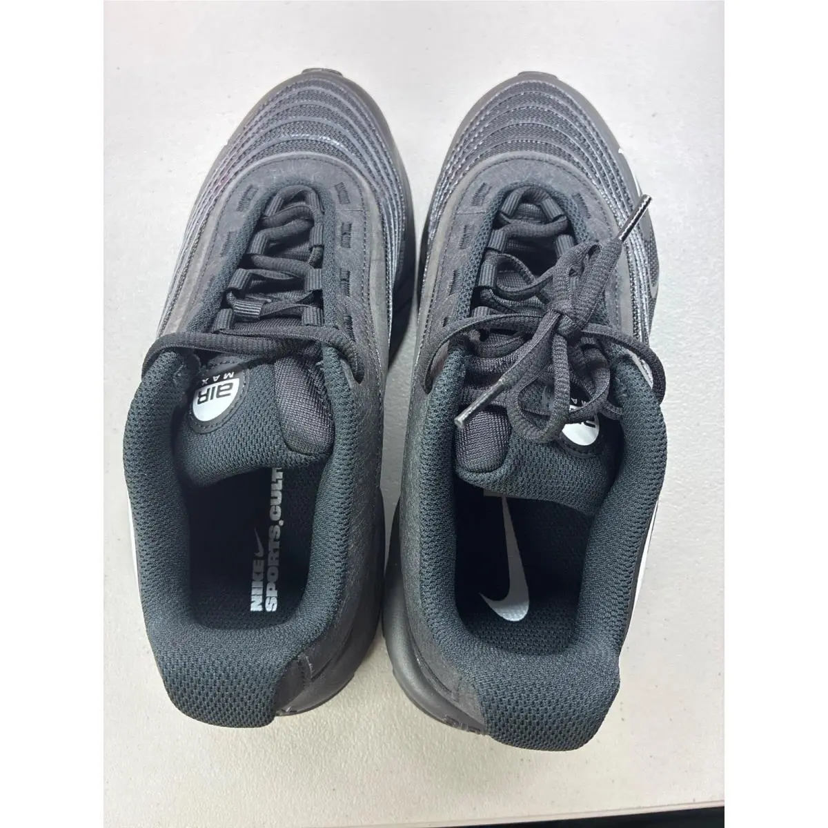 Nike shoes - Black 3