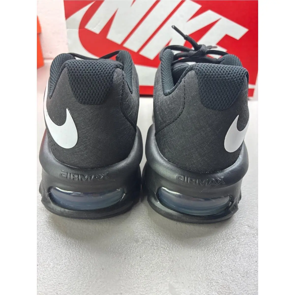 Nike shoes - Black 2