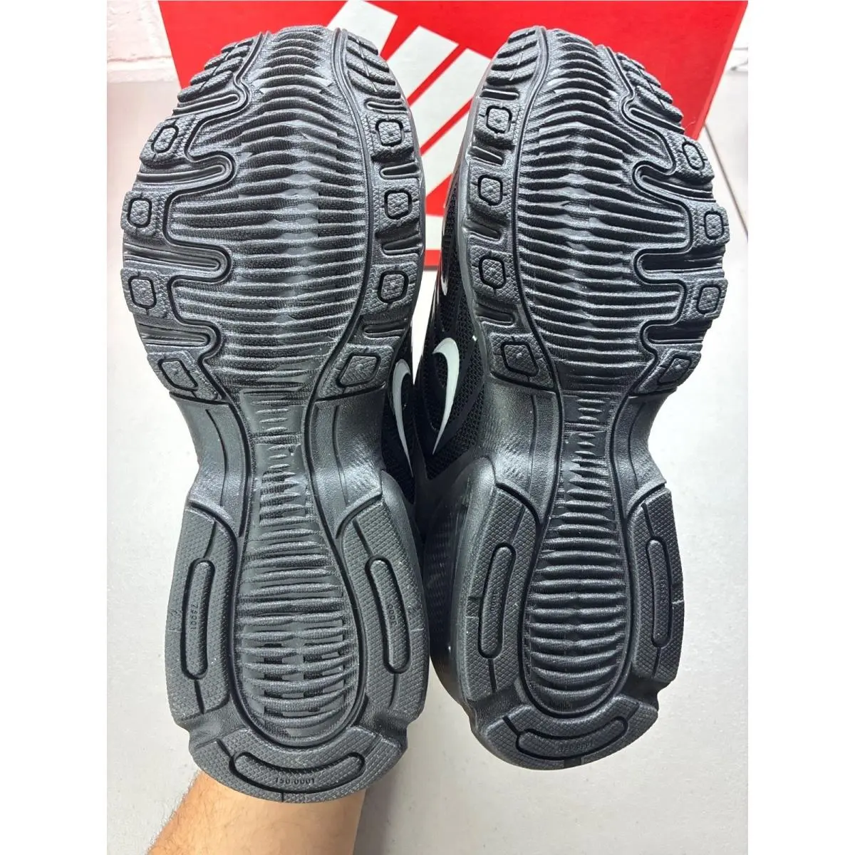 Nike shoes - Black 4