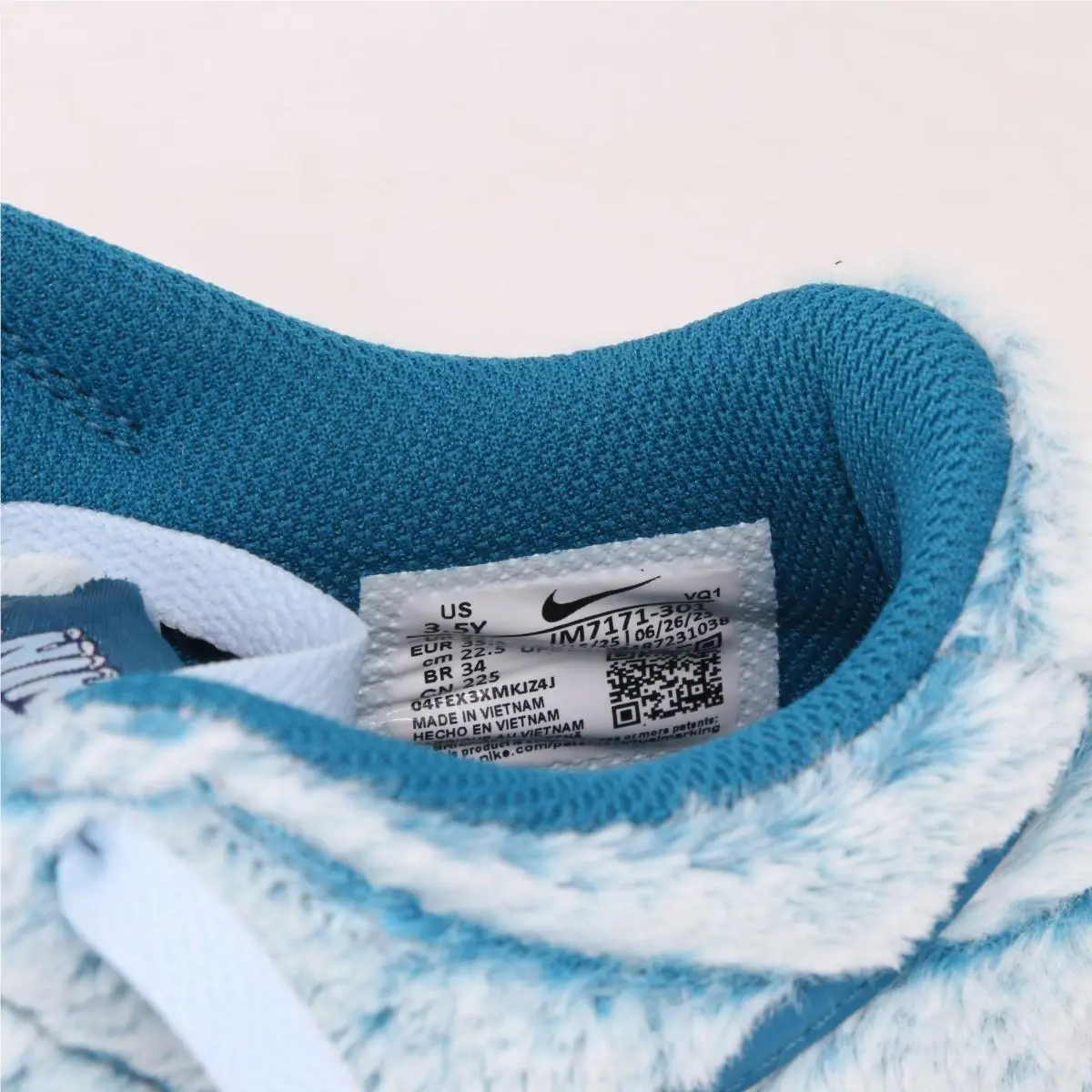 Nike shoes - DUNK LOW SE WINTER STORM - Blue 4