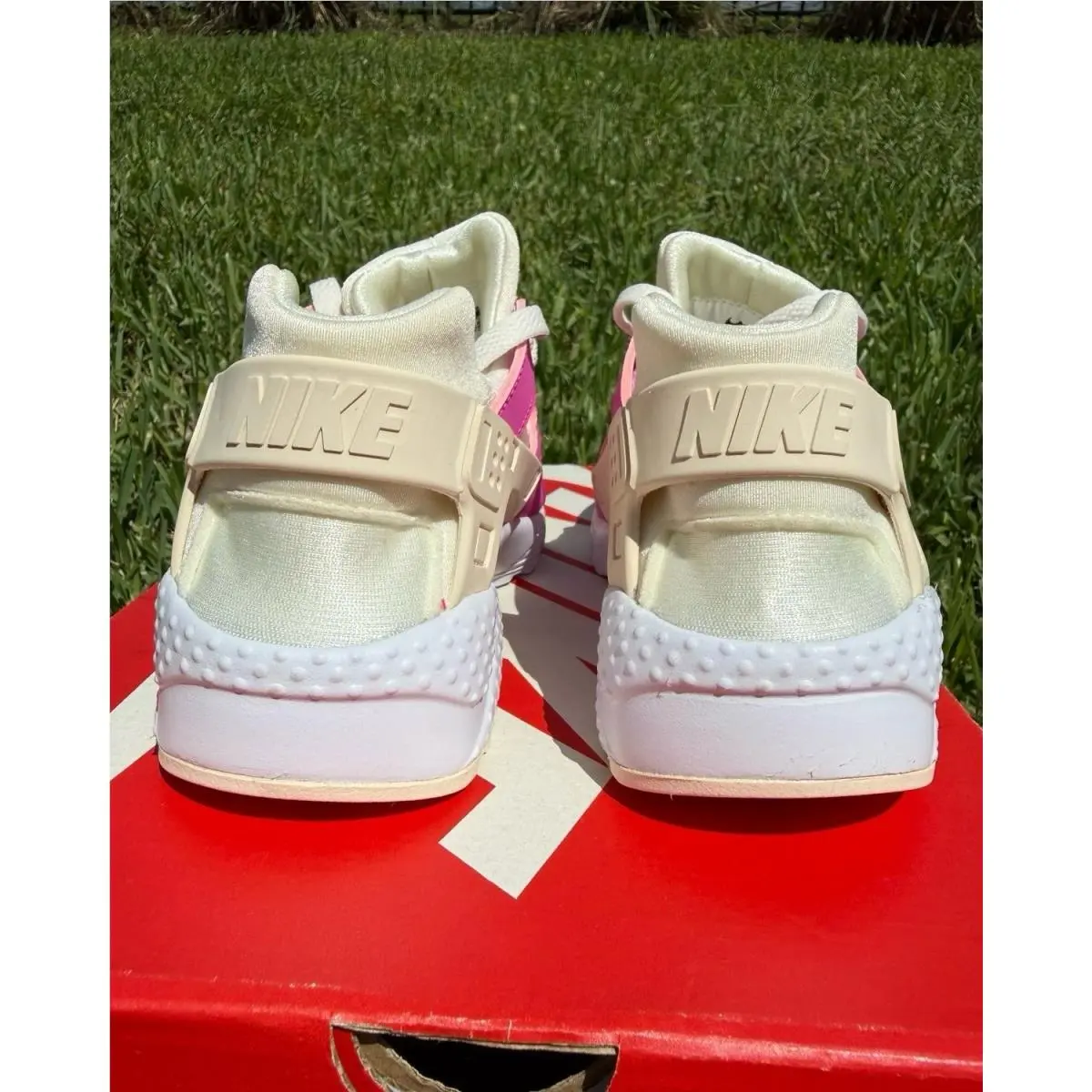 Nike shoes - Nike Essentialist - Essentialist - Pink 4