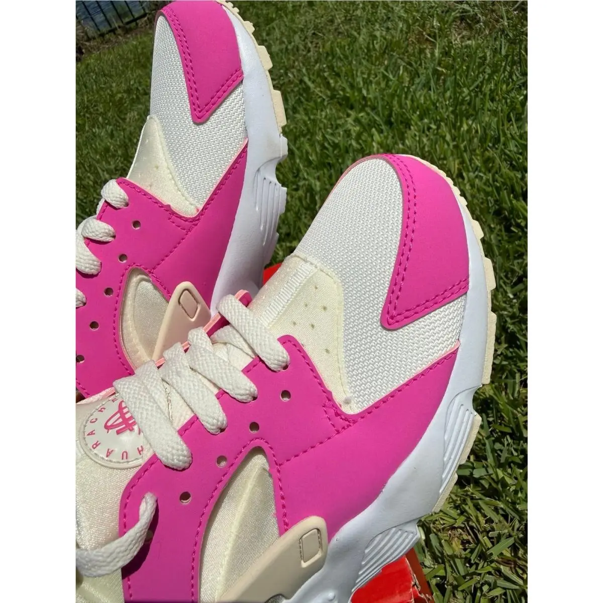 Nike shoes - Nike Essentialist - Essentialist - Pink 5