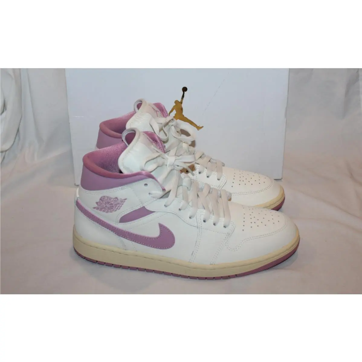 Nike Women’s Air Jordan 1 Mid Sail/orchid-muslin Brand Size US 11 EU 43
